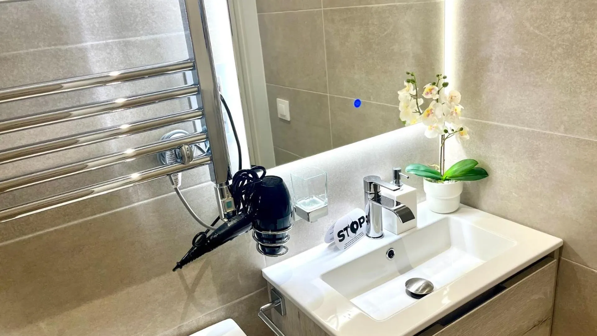 Front Arc Hotel Barcelona Guest house