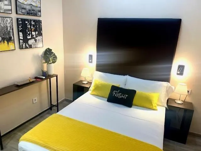 Front Arc Hotel Barcelona 0*,