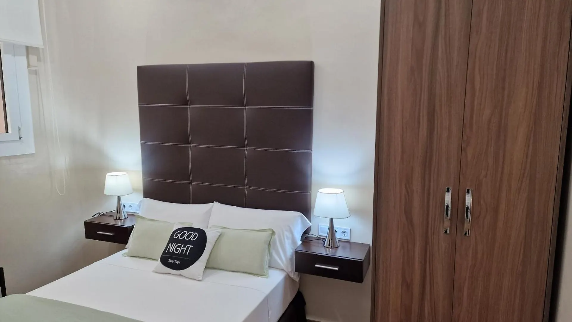 Front Arc Hotel Barcelona Guest house